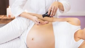 Pregnant Massage_0002_pameran 1